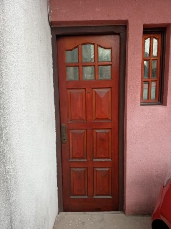 Casa tipo chalet en dos plantas apta para dos familias