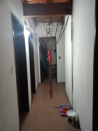 Casa tipo chalet en dos plantas apta para dos familias
