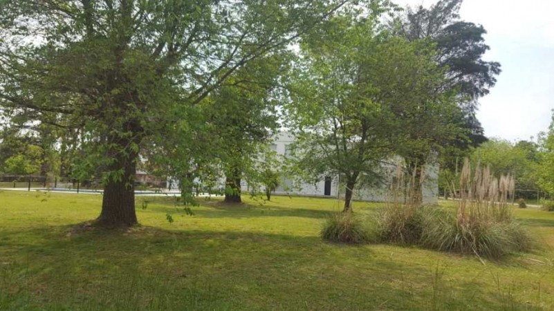 Maravillosa Casa en venta en dos lotes - Parque de las Naciones