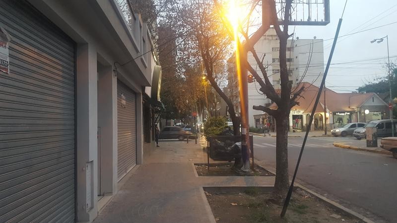 RETASADO!! Local Comercial