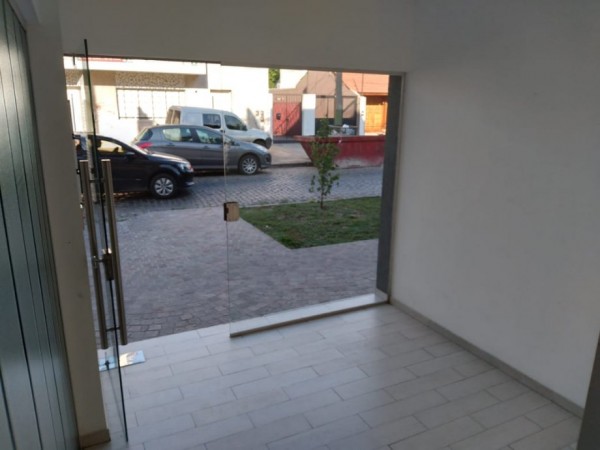 2 ambientes en dos plantas/ Con terraza,Balcon y cochera