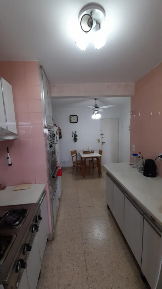 OPORTUNIDAD /DEPTO 4 AMB CON COCHERA