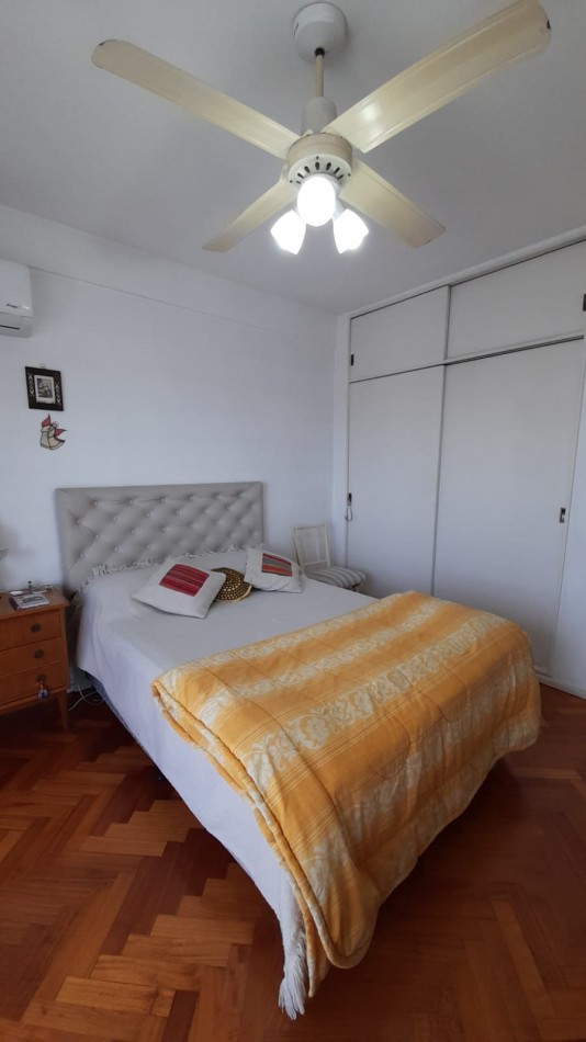 OPORTUNIDAD /DEPTO 4 AMB CON COCHERA
