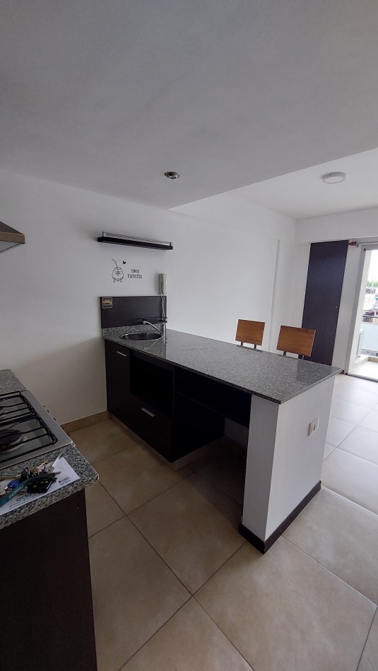 ALQUILER MONOAMBIENTE-SIN COCHERA-