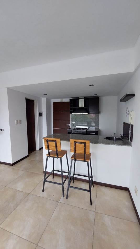 ALQUILER MONOAMBIENTE-SIN COCHERA-
