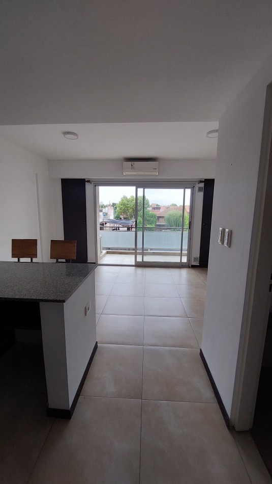 ALQUILER MONOAMBIENTE-SIN COCHERA-