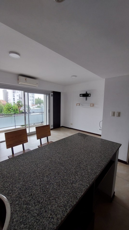 ALQUILER MONOAMBIENTE-SIN COCHERA-