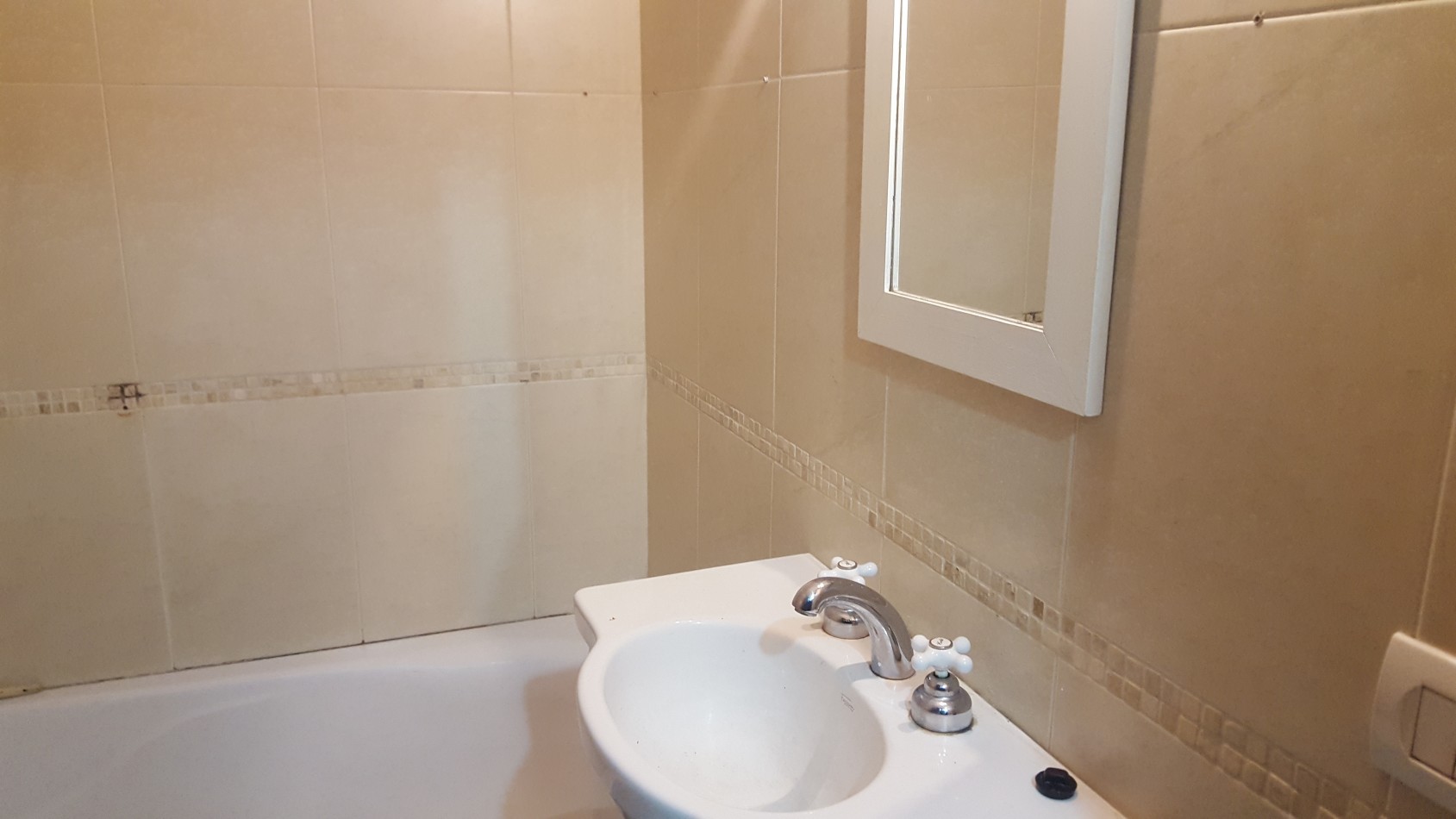 ALQUILER alem 1739 DE DOS AMBIENTES 3er piso