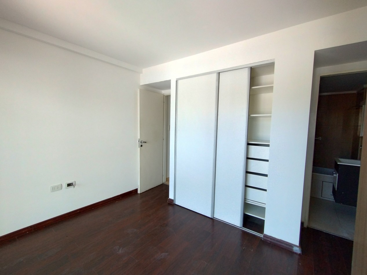 OPORTUNIDAD!! HERMOSO DPTO 2 AMBIENTES CON COCHERA Y TERRAZA PROPIA