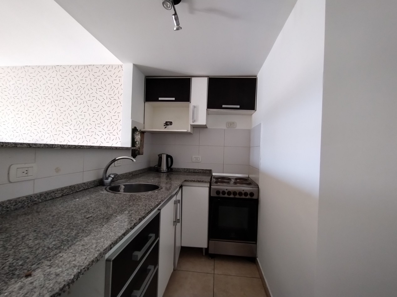 OPORTUNIDAD!! HERMOSO DPTO 2 AMBIENTES CON COCHERA Y TERRAZA PROPIA