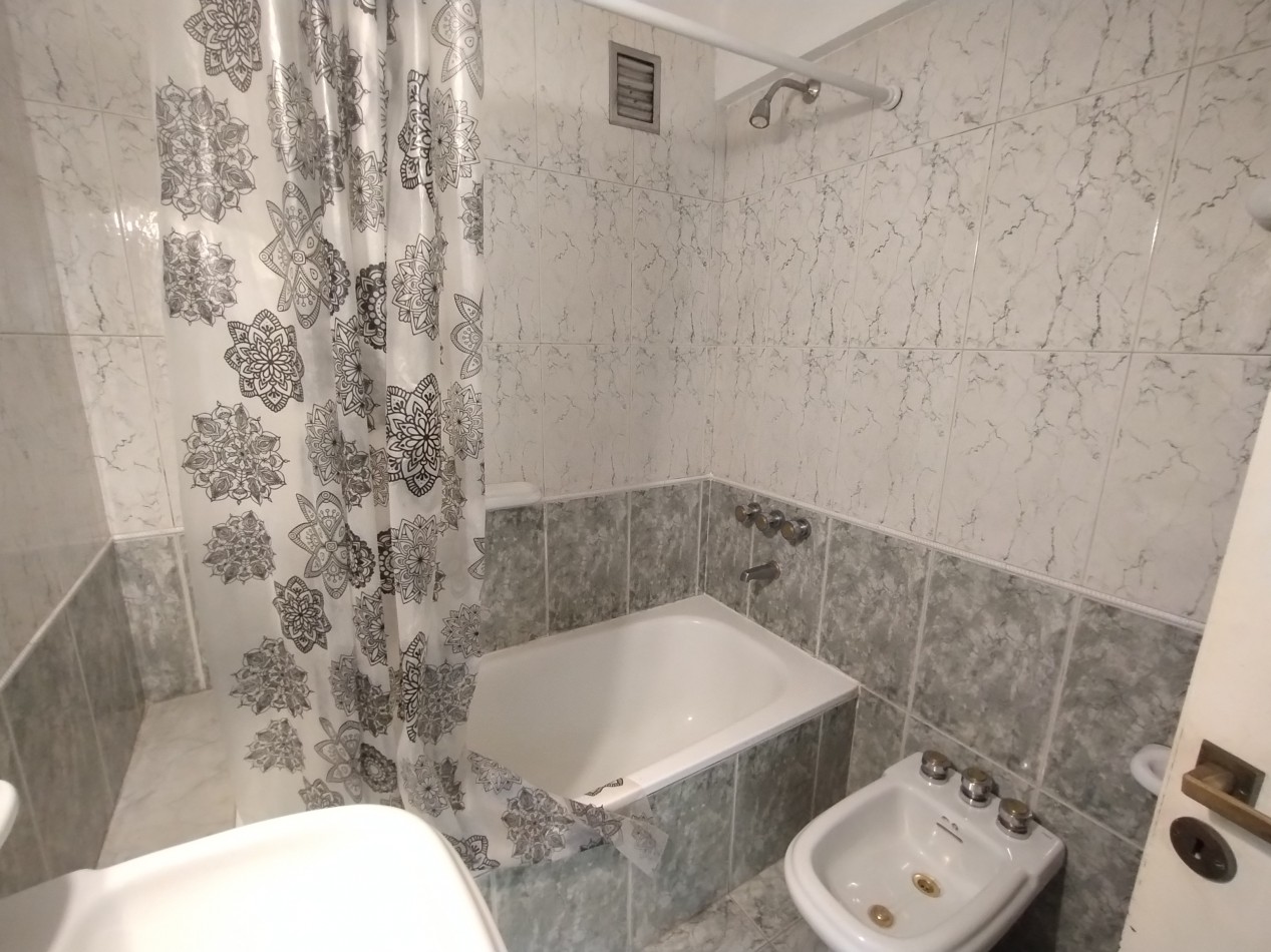 ALQUILER 2 AMBIENTES APTO PROFESIONAL centro de Banfield Alem esq Larroque
