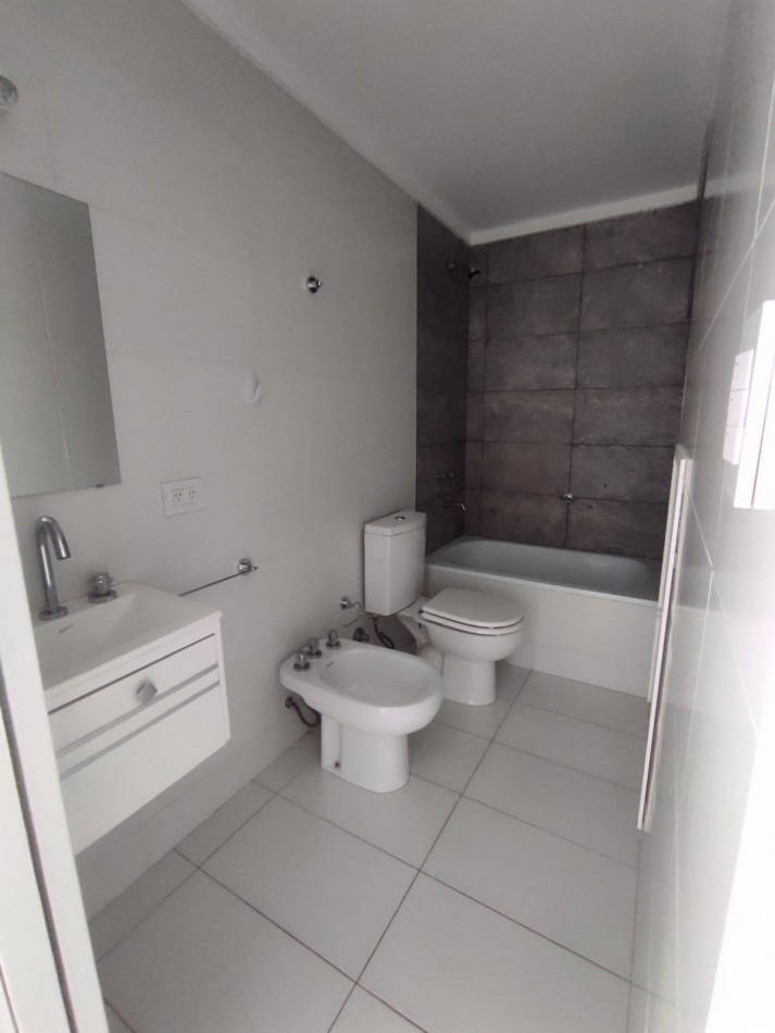 2 AMBIENTES TIPO DUPLEX CON TERRAZA Y BALCON