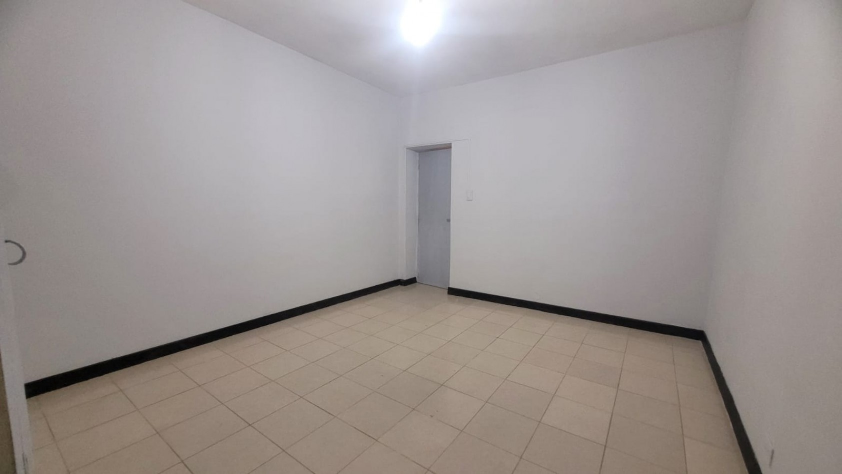 Casa en alquiler Gascon al 400