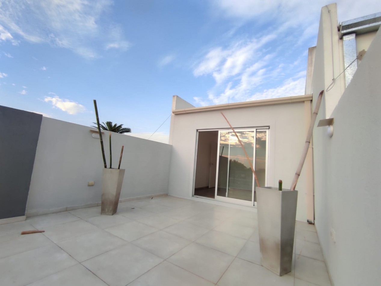 OPORTUNIDAD !! RETASADO 2 AMBIENTES CON TERRAZA Y BALCON