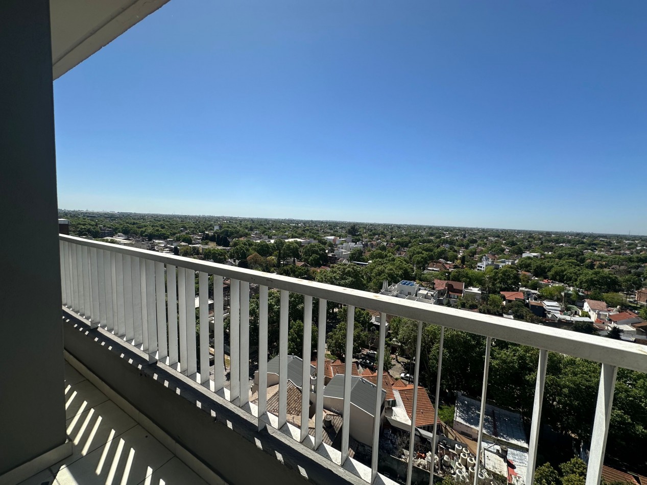 Hermoso departamento de dos ambientes en piso alto lomas de zamora