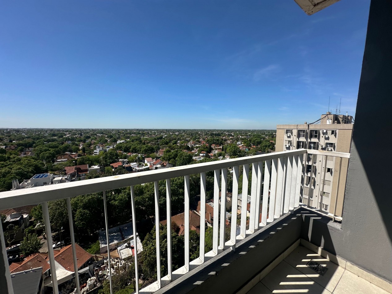 Hermoso departamento de dos ambientes en piso alto lomas de zamora