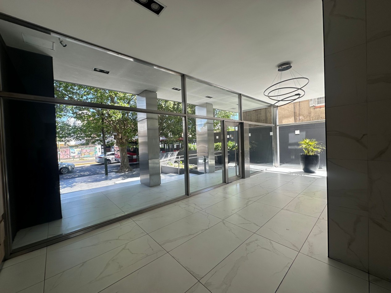 Hermoso departamento de dos ambientes en piso alto lomas de zamora