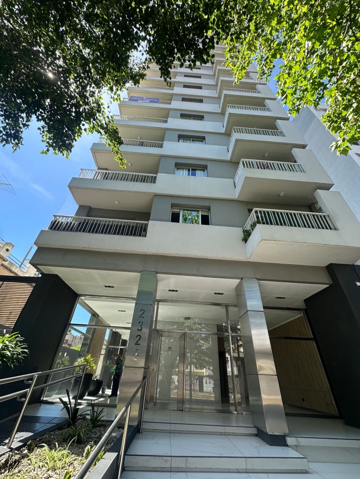Hermoso departamento de dos ambientes en piso alto lomas de zamora