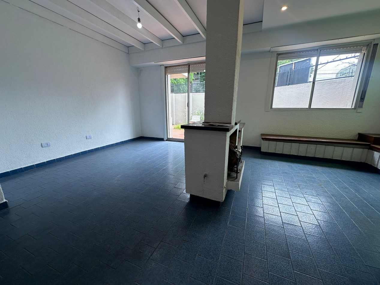 Casa tipo PH en venta - Esquina Manuel Castro y Pereyra Lucena, Lomas de Zamora