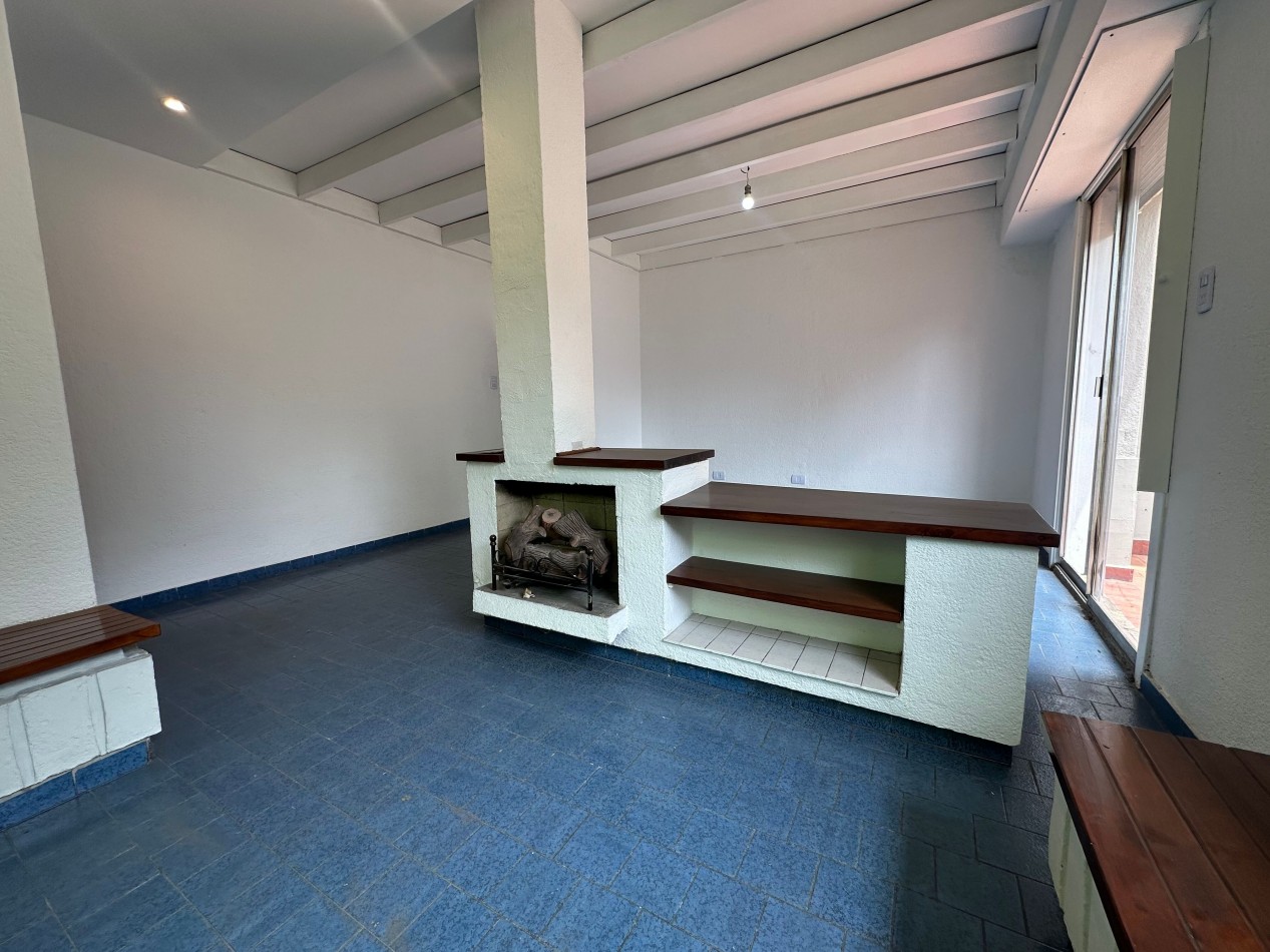 Casa tipo PH en venta - Esquina Manuel Castro y Pereyra Lucena, Lomas de Zamora