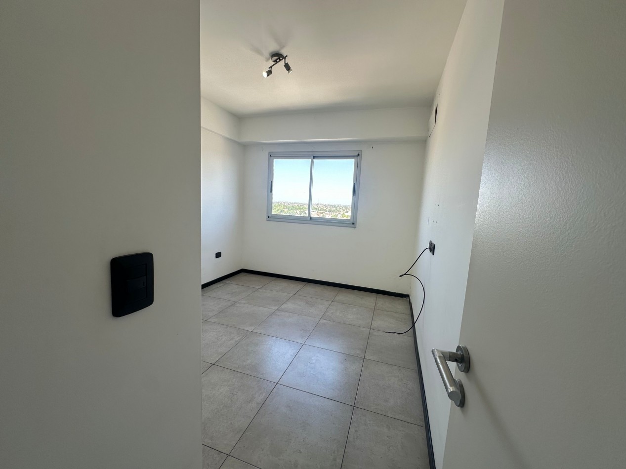 Alquiler 3 ambientes con cochera y amenities - Piso alto - Remedios de Escalada
