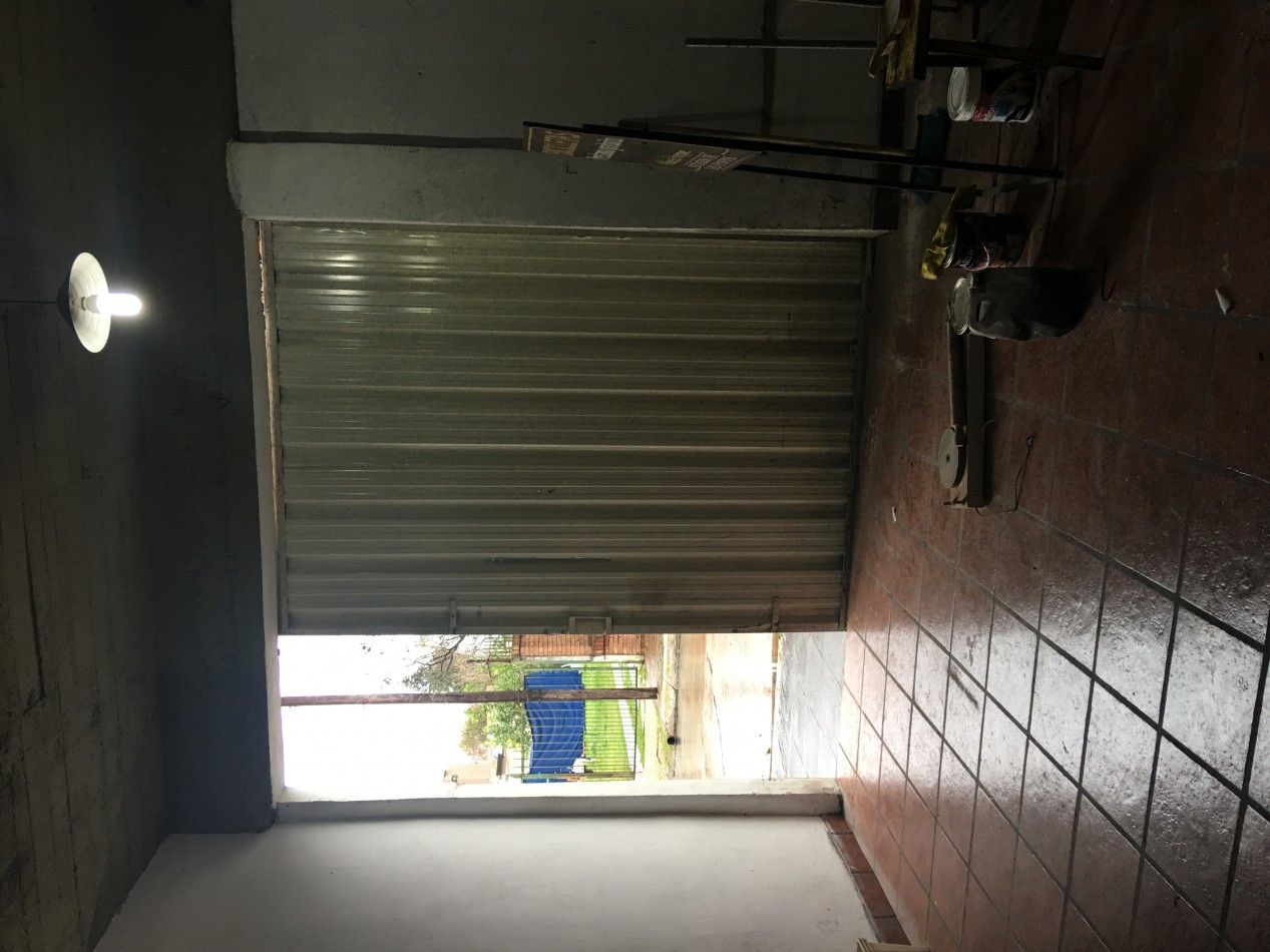 DEPOSITO EN TEMPERLEY DOS CUADRAS DE COTO