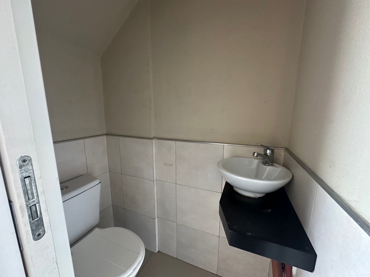 ALQUILER  DEPTO 2 AMBIENTES TIPO LOFT CON TERRAZA LOMAS PORTELA AL 200