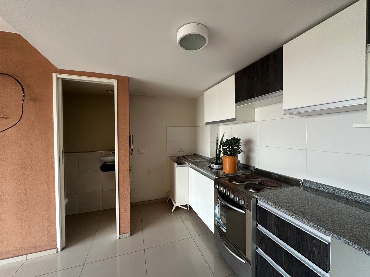 ALQUILER  DEPTO 2 AMBIENTES TIPO LOFT CON TERRAZA LOMAS PORTELA AL 200