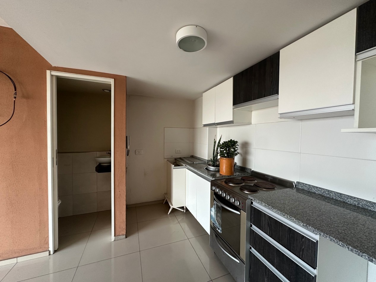 ALQUILER  DEPTO 2 AMBIENTES TIPO LOFT CON TERRAZA LOMAS PORTELA AL 200