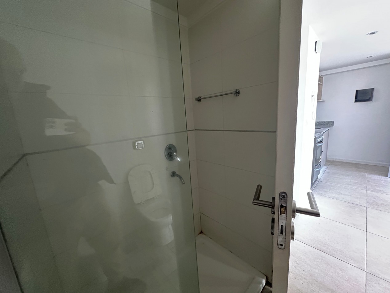 Hermoso departamento de 2 ambientes. remedios de escalada