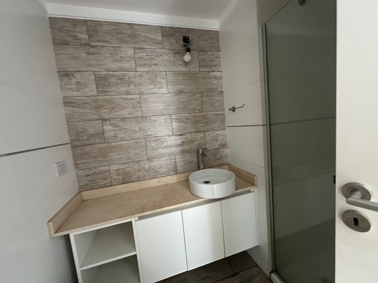 Hermoso departamento de 2 ambientes. remedios de escalada