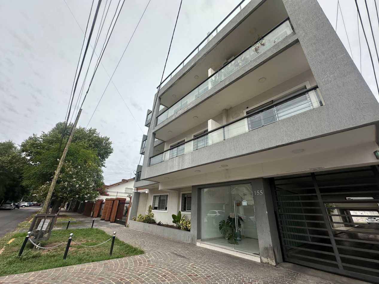 2 ambientes en dos plantas/ Con terraza,Balcon  y cochera