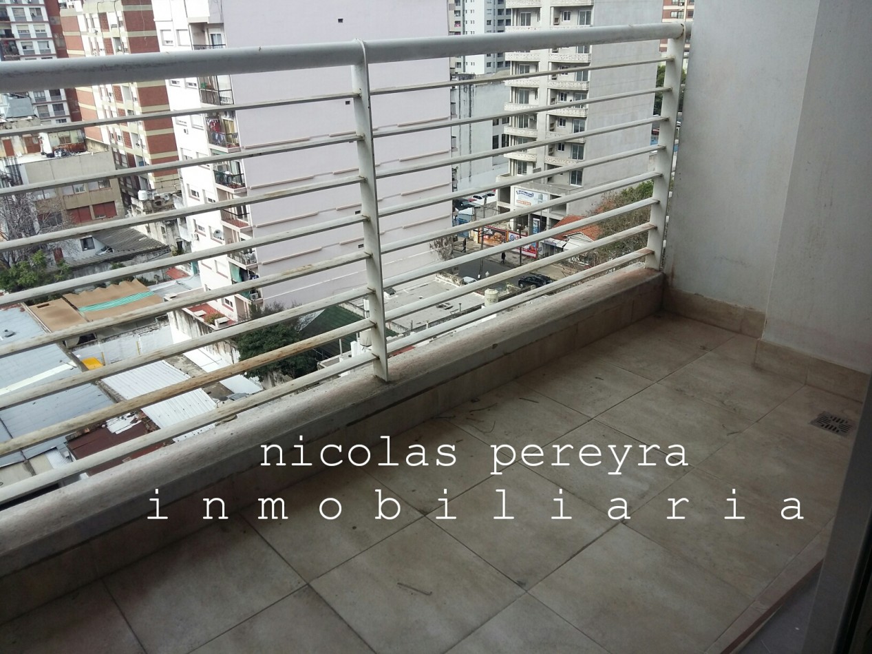Departamento 2 ambientes en alquiler · 9° piso · Cochera · Lomas de Zamora centro
