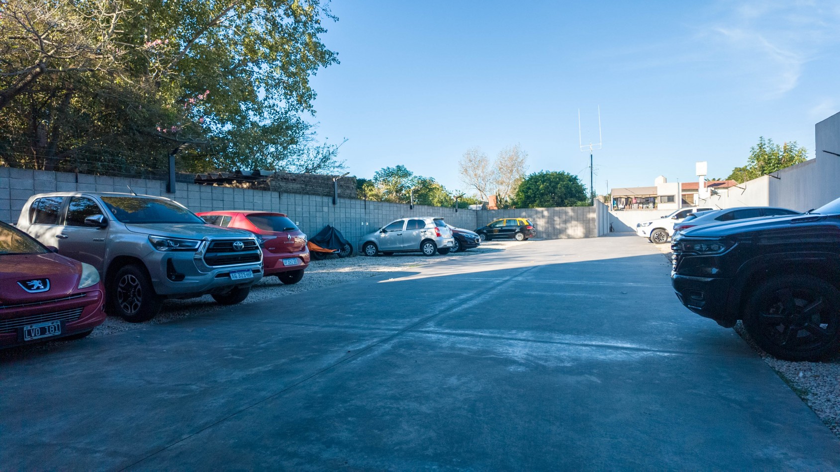 VENTA 3 ambientes con cochera y amenities - Piso MEDIO - Remedios de Escalada