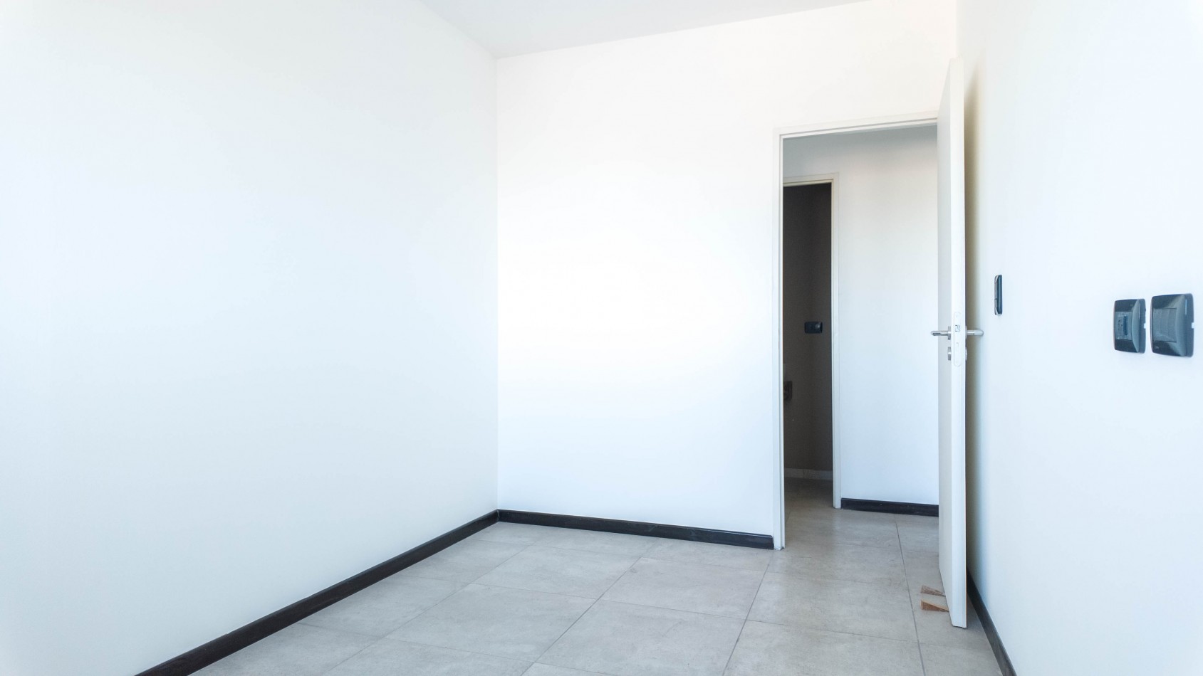 VENTA 3 ambientes con cochera y amenities - Piso MEDIO - Remedios de Escalada