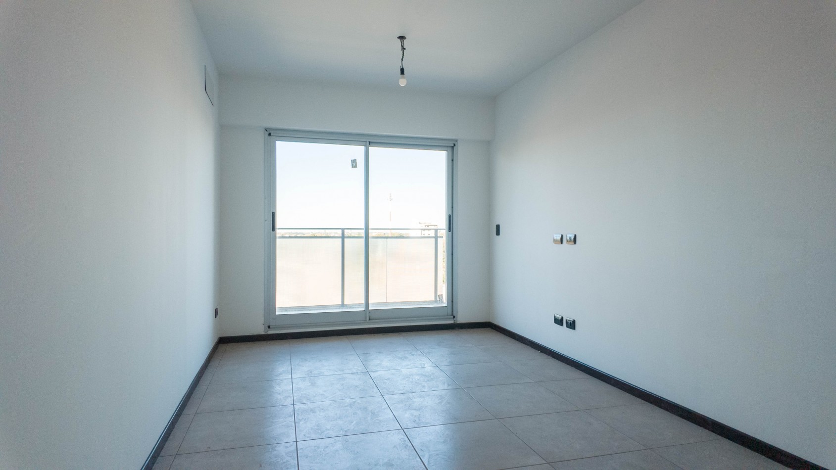 VENTA 3 ambientes con cochera y amenities - Piso MEDIO - Remedios de Escalada