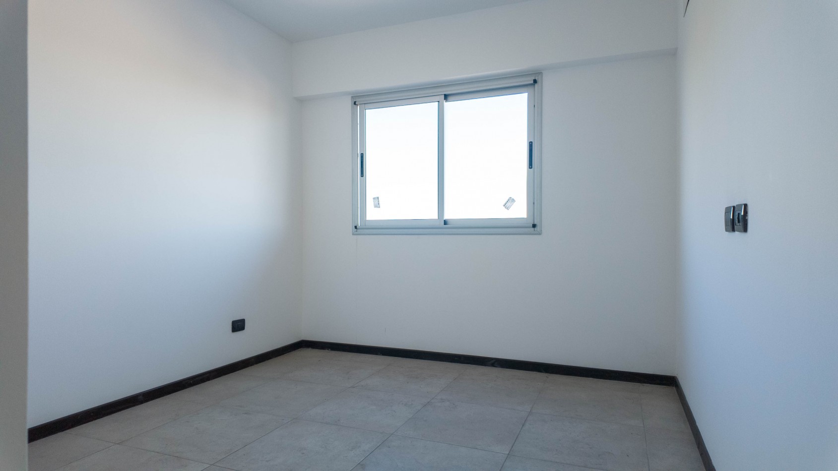 VENTA 3 ambientes con cochera y amenities - Piso MEDIO - Remedios de Escalada