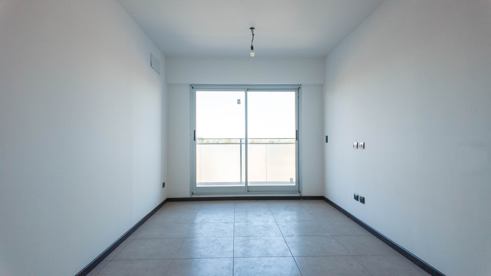 VENTA 3 ambientes con cochera y amenities - Piso MEDIO - Remedios de Escalada