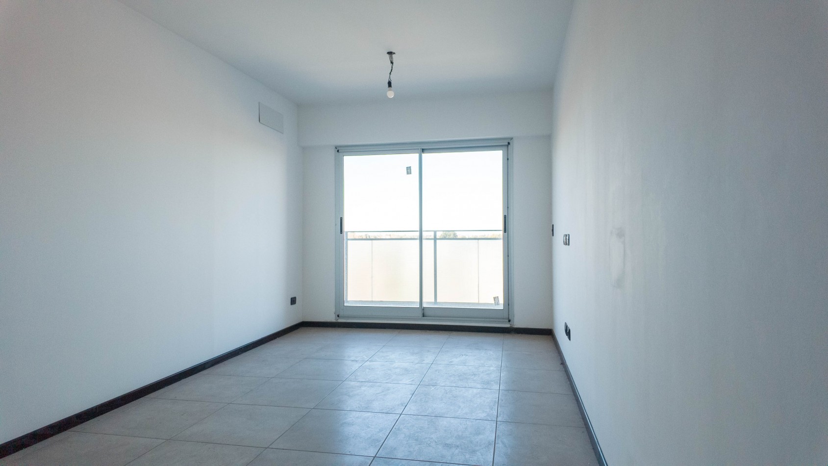 VENTA 3 ambientes con cochera y amenities - Piso MEDIO - Remedios de Escalada