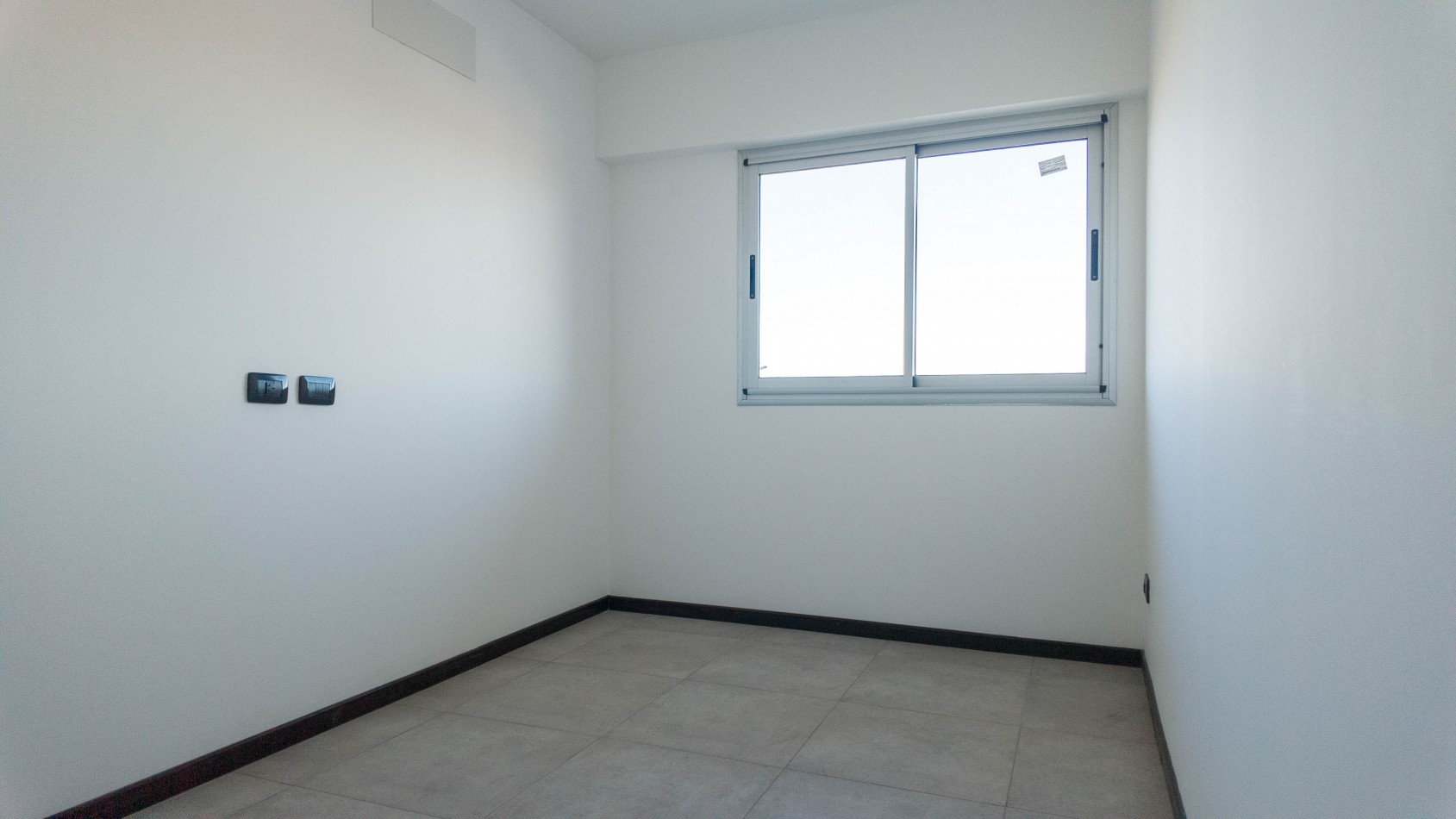 VENTA 3 ambientes con cochera y amenities - Piso MEDIO - Remedios de Escalada