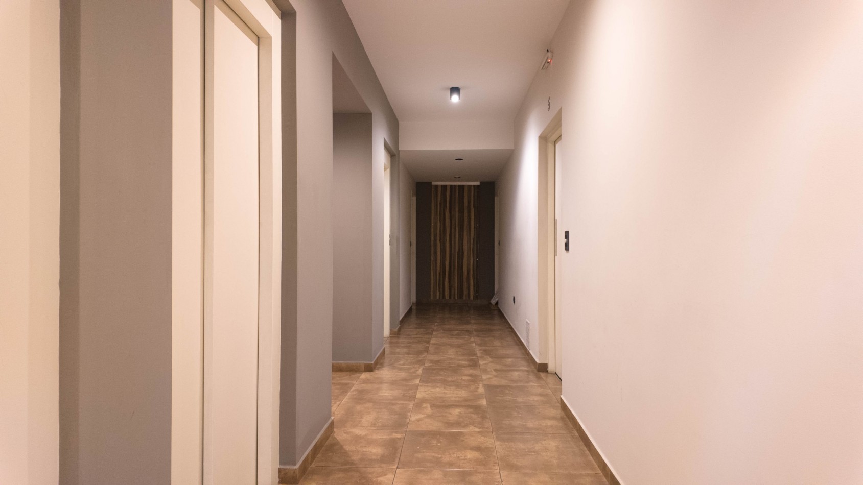 VENTA 3 ambientes con cochera y amenities - Piso MEDIO - Remedios de Escalada