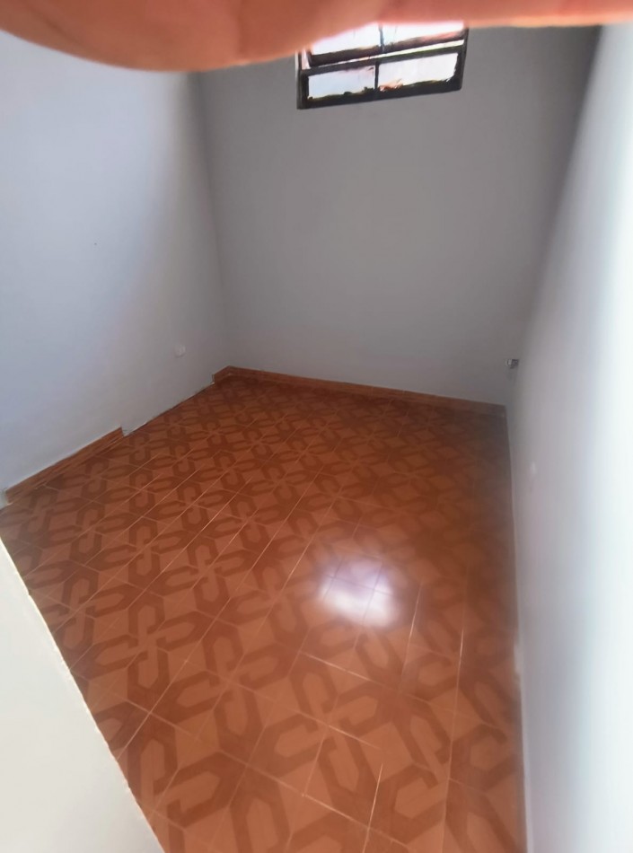 Casa en alquiler PH 2 dormitorios | Ramon Paretta 1061, Llavallol