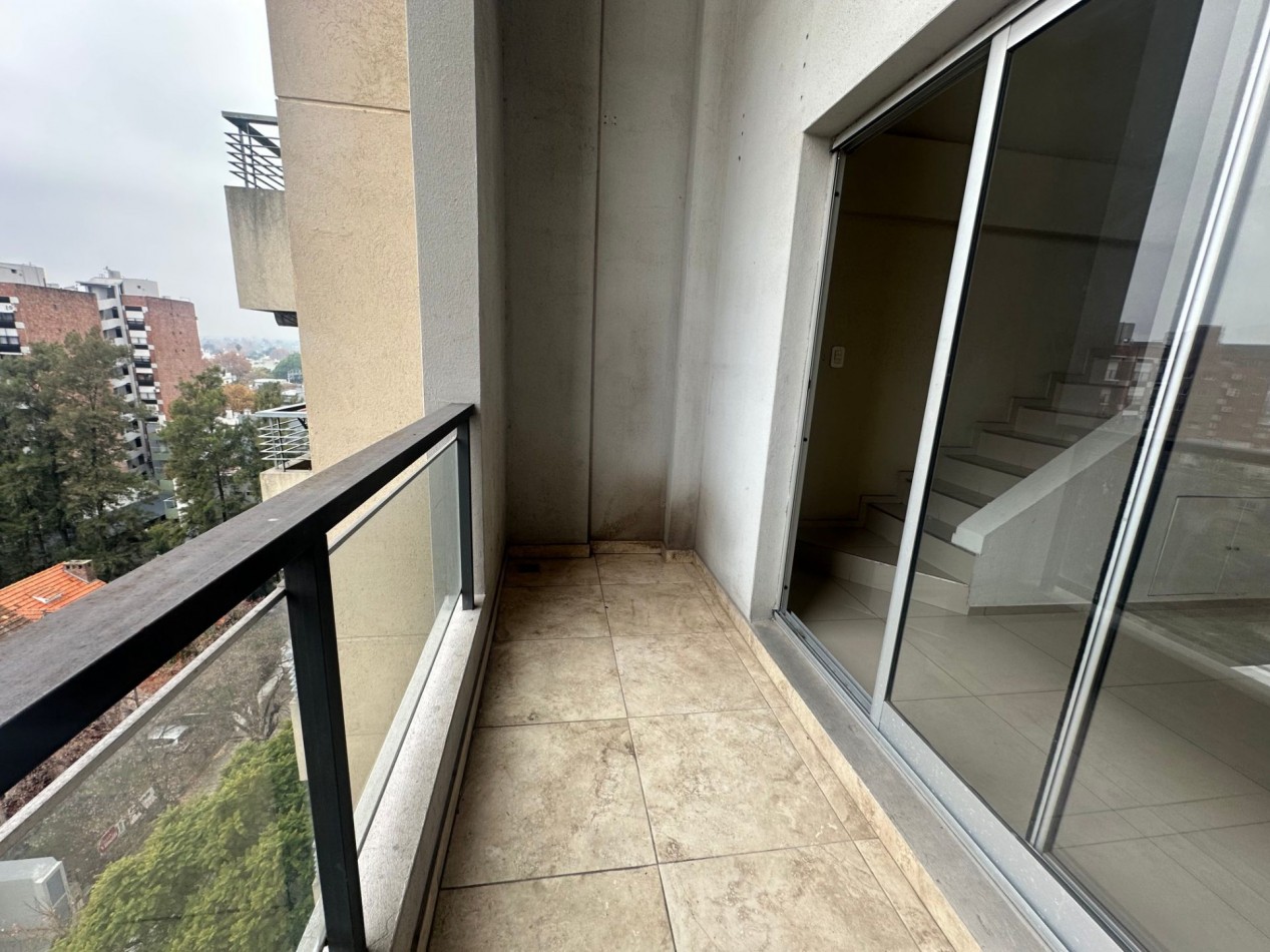 DEPARTAMENTO TIPO LOFT EN  ALQUILER DE 2 AMBIENTES CON TERRAZA PARRILLA YACUZZI  LOMAS CENTRO