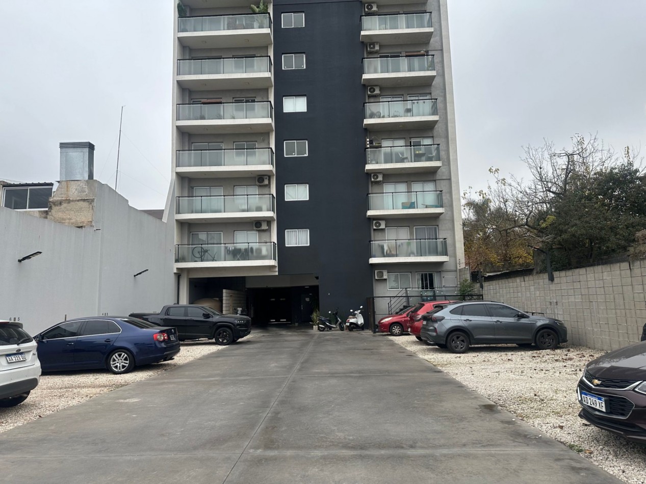 ALQUILER MONOAMBIENTE  PISO 2 CON COCHERA REMEDIOS DE ESCALADA