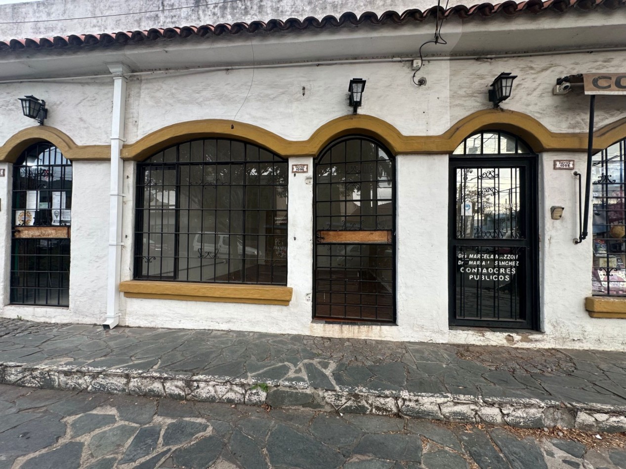 LOCAL COMERCIAL EN ZONA ESTRATEGICA DE BANFIELD