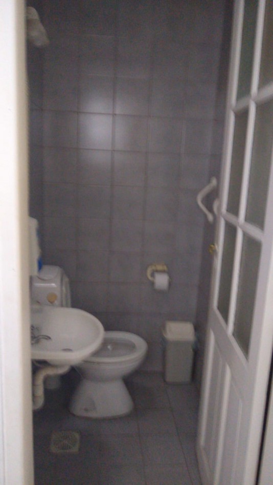 Alquiler amplio Inmueble apto profesional en planta baja Paso al 500 Lomas 