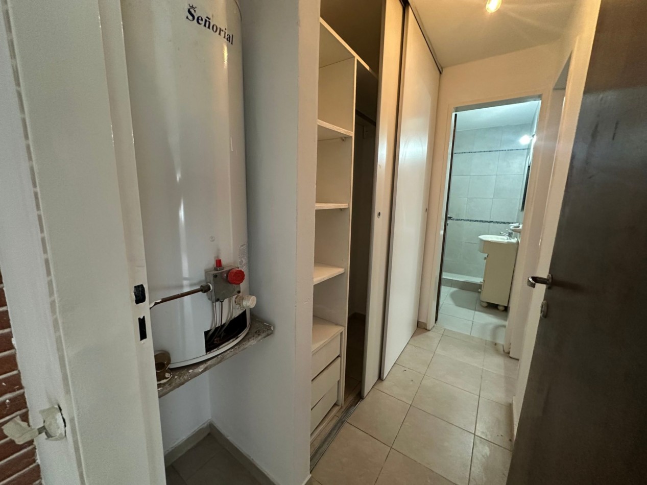 Moderno departamento de 2 amb con cochera sin expensas en Lanus