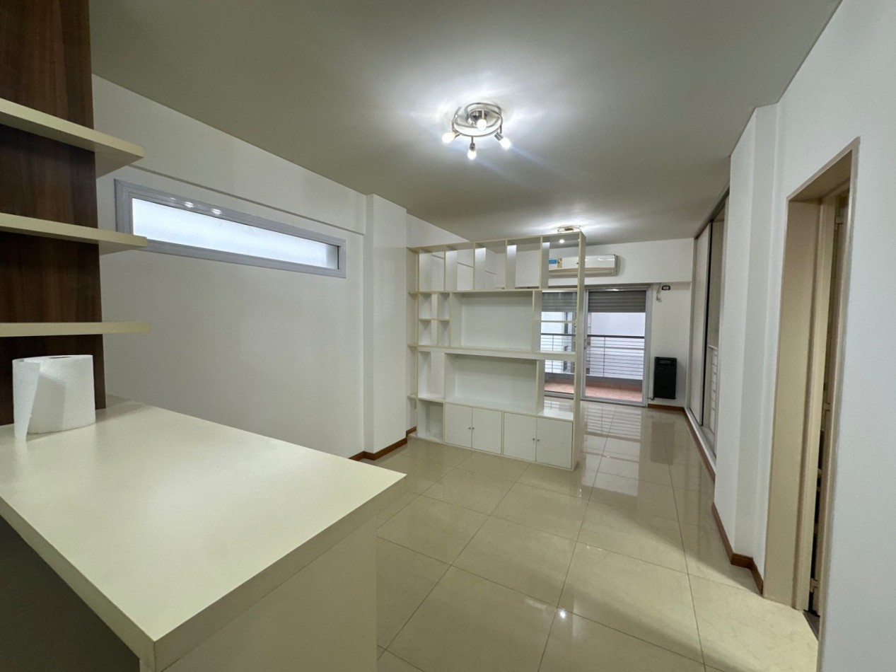 MONOAMBIENTE EN ALQUILER | PISO 3 | BANFIELD