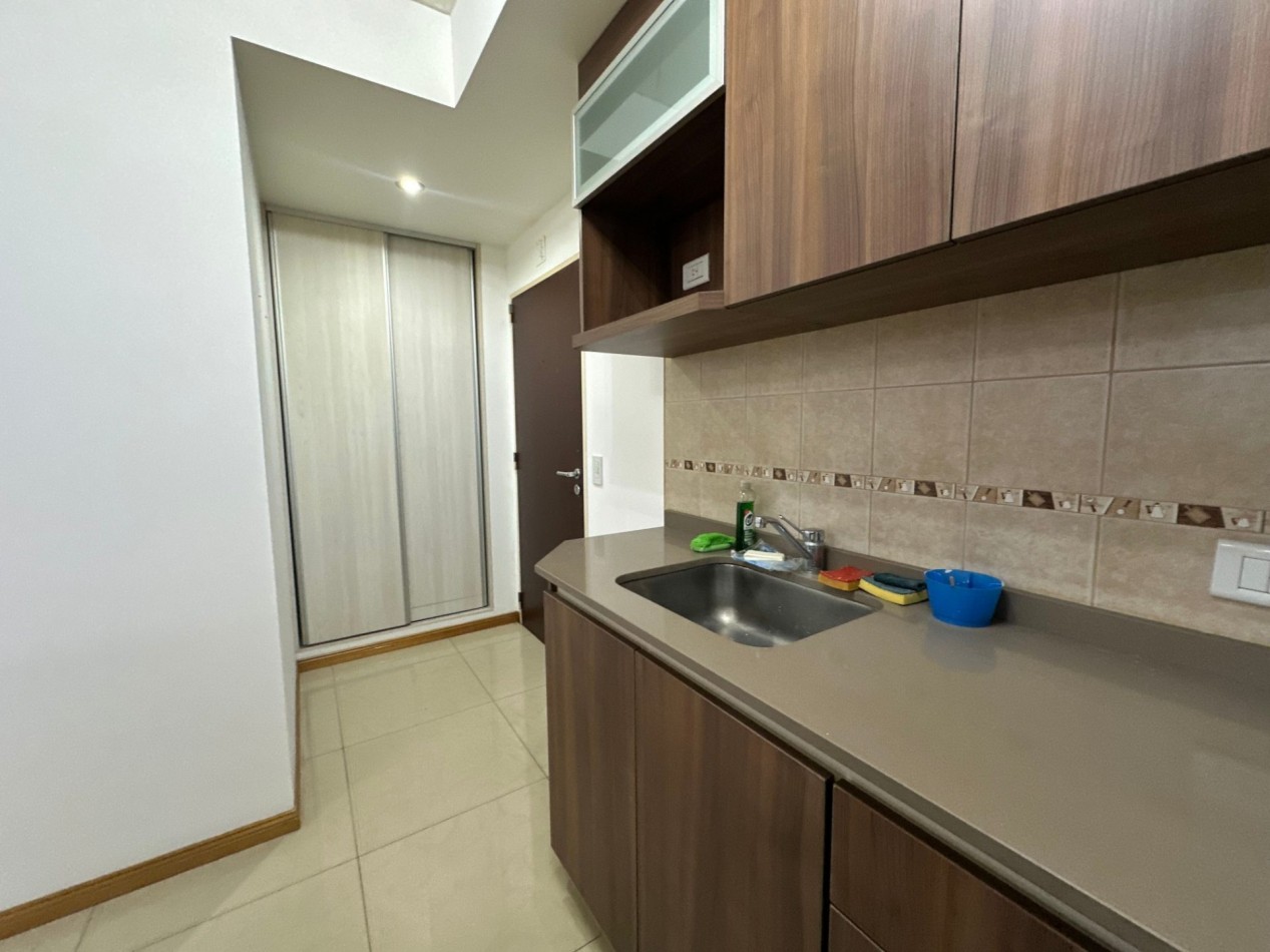  MONOAMBIENTE EN ALQUILER | PISO 3 | BANFIELD