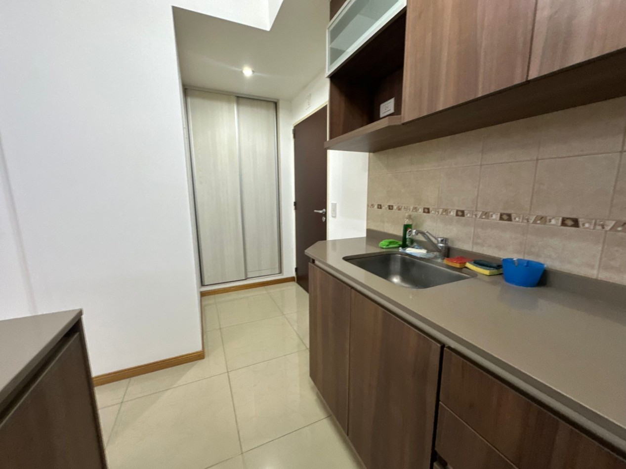  MONOAMBIENTE EN ALQUILER | PISO 3 | BANFIELD